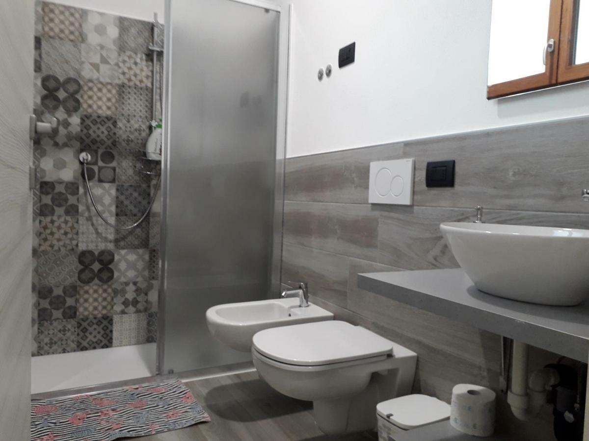 Готель Casa Liberty Манделло-дель-Ларіо Екстер'єр фото